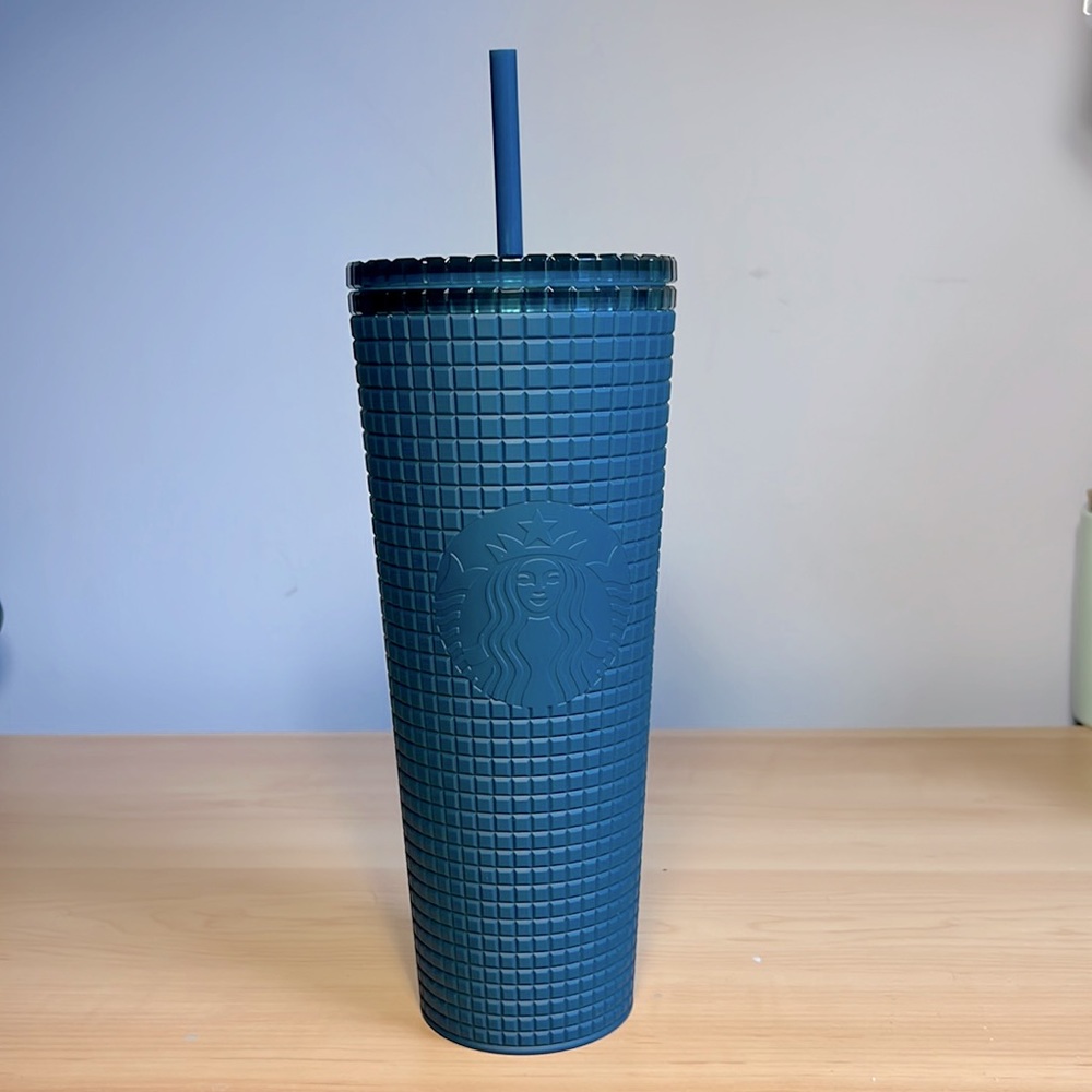 Starbucks 2023 Winter Subzero Soft Touch Grid Matte Blue 24oz Venti Tumbler Cold
